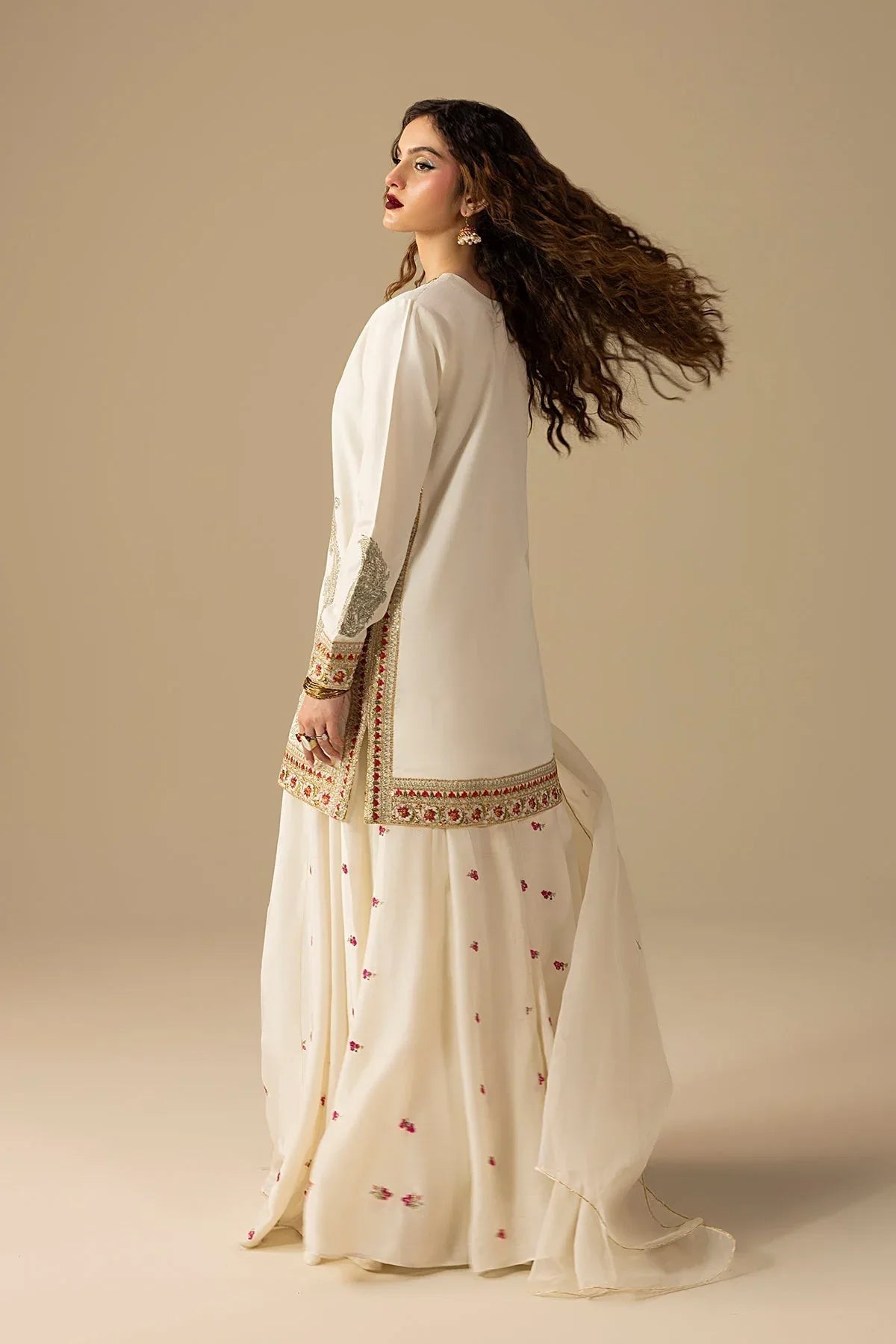Erum Khan | Lillia Summer Edit | Dream Dust - Rang-e-Khaas
