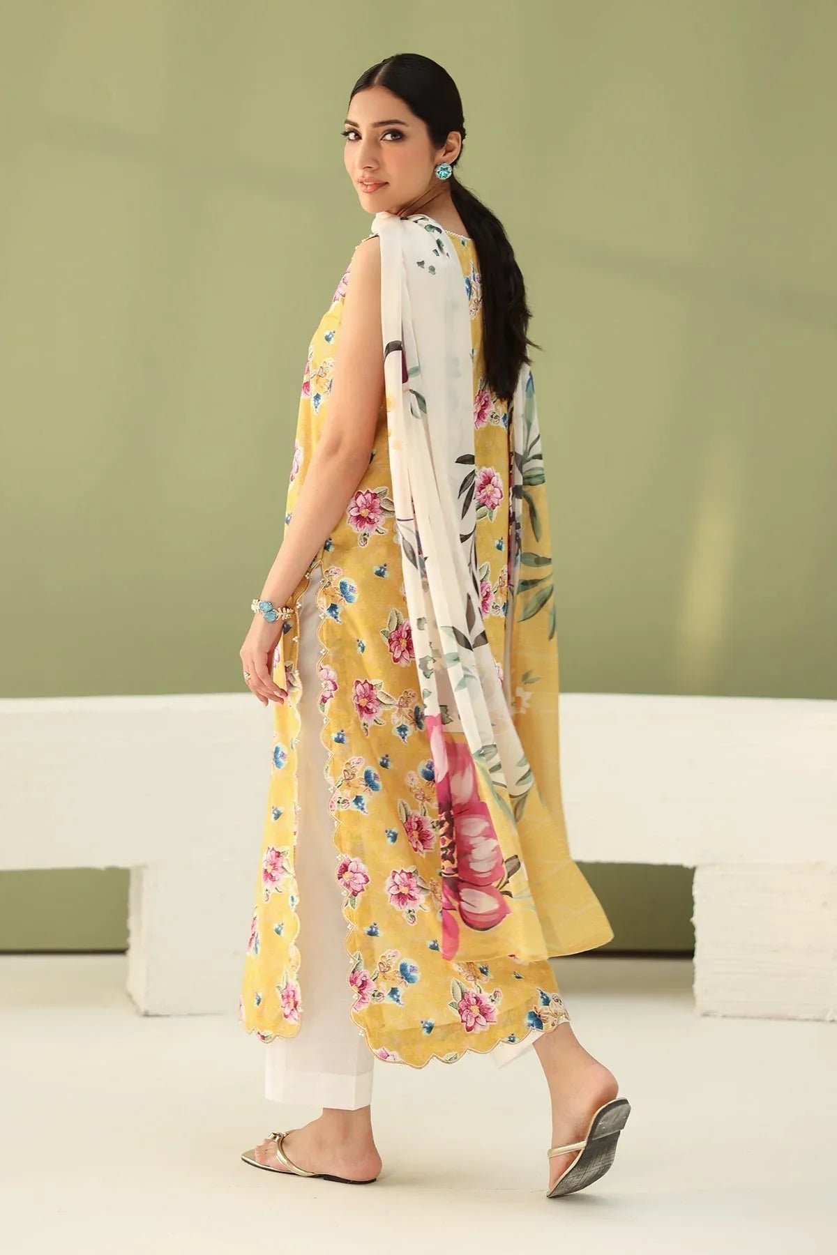 Baroque | Eid Printique | EMBROIDERED PRINTED LAWN UF-4182 - Rang-e-Khaas