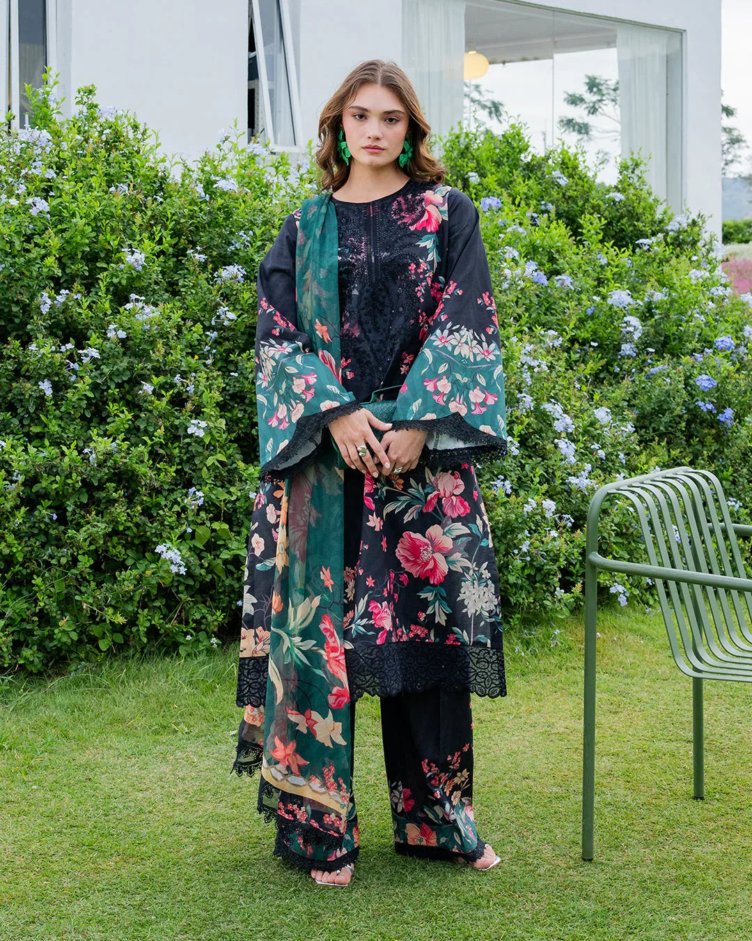 Ebon Floral