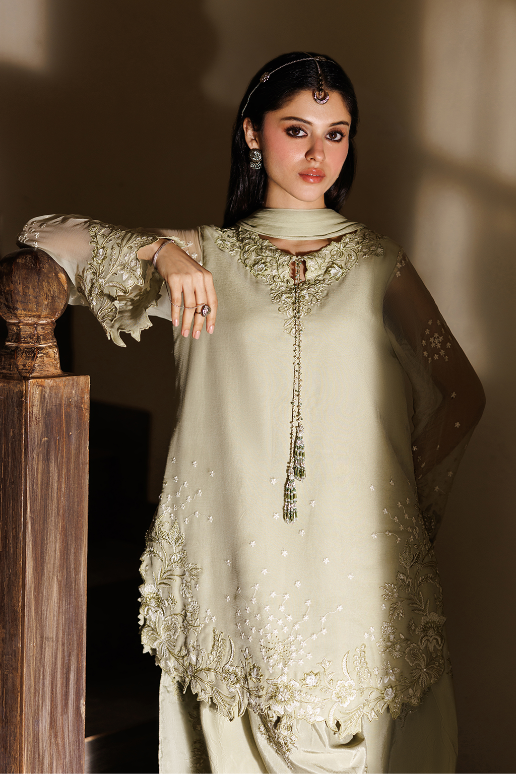 Iznik CC-101 Embroidered Chiffon
