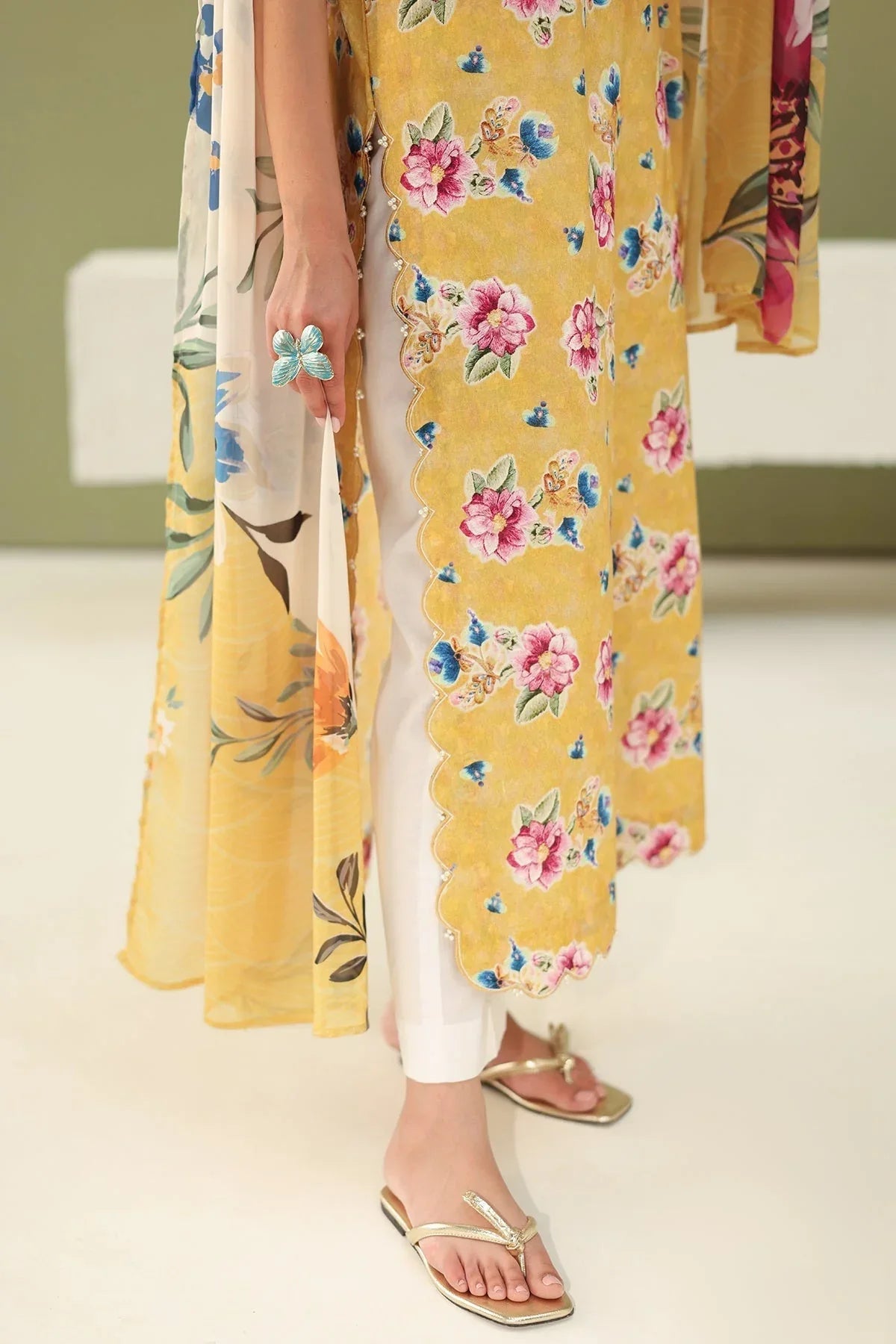 Baroque | Eid Printique | EMBROIDERED PRINTED LAWN UF-4182 - Rang-e-Khaas