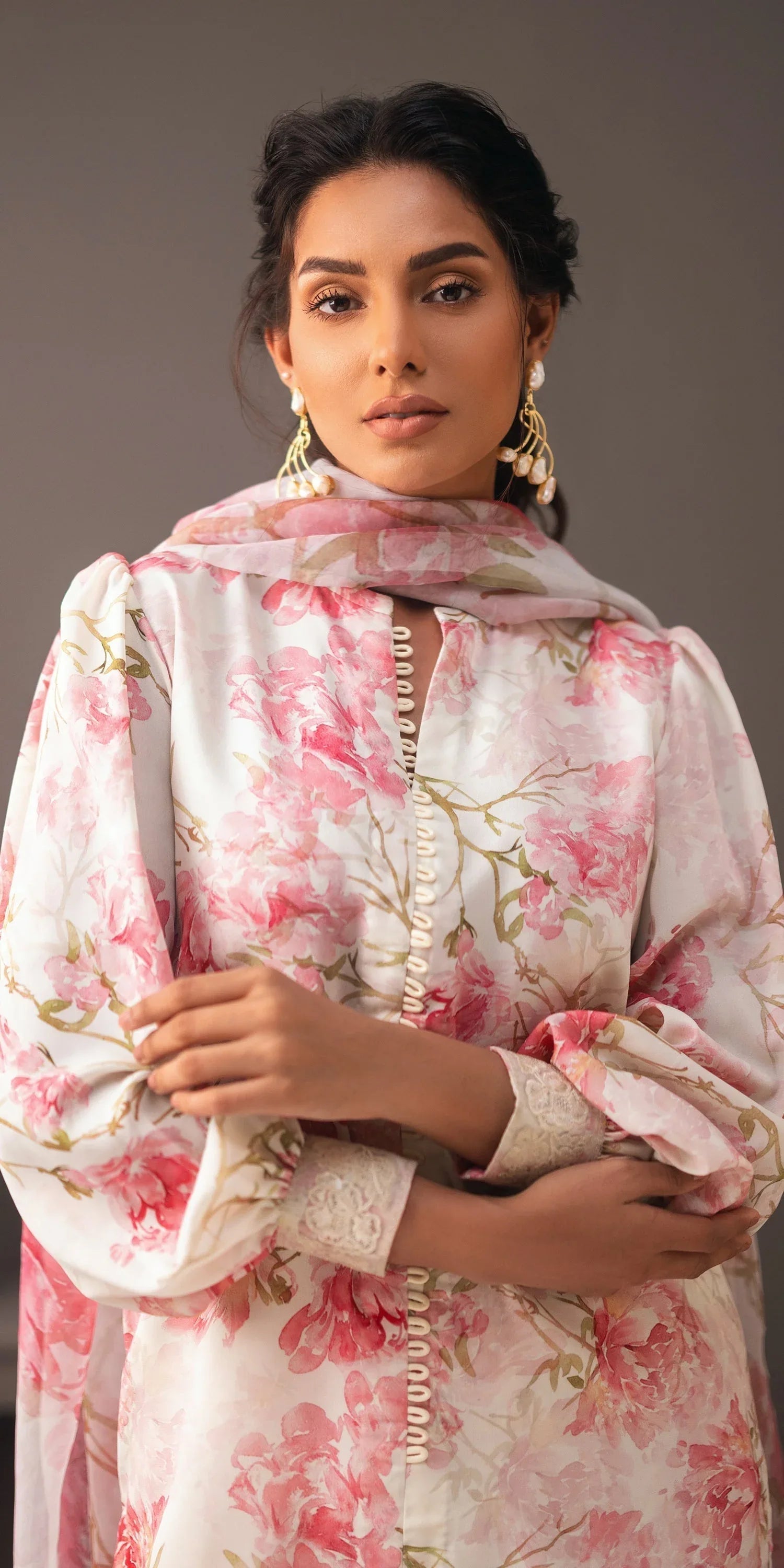 Erum Khan | Beyond Basic | BOLD BOUQUET - Rang-e-Khaas