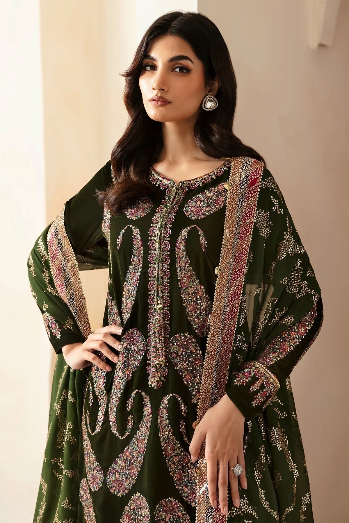 Jazmin | Velvet Edit 24 | Velvet Formal VF-2023 - Rang-e-Khaas