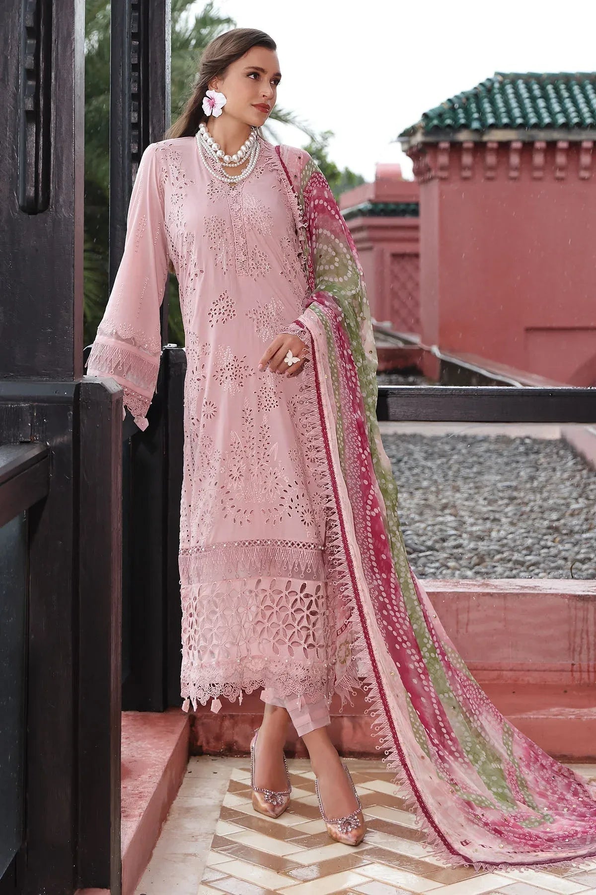 Nureh | Bazaar Lawn 25 | NE-106 - Rang-e-Khaas