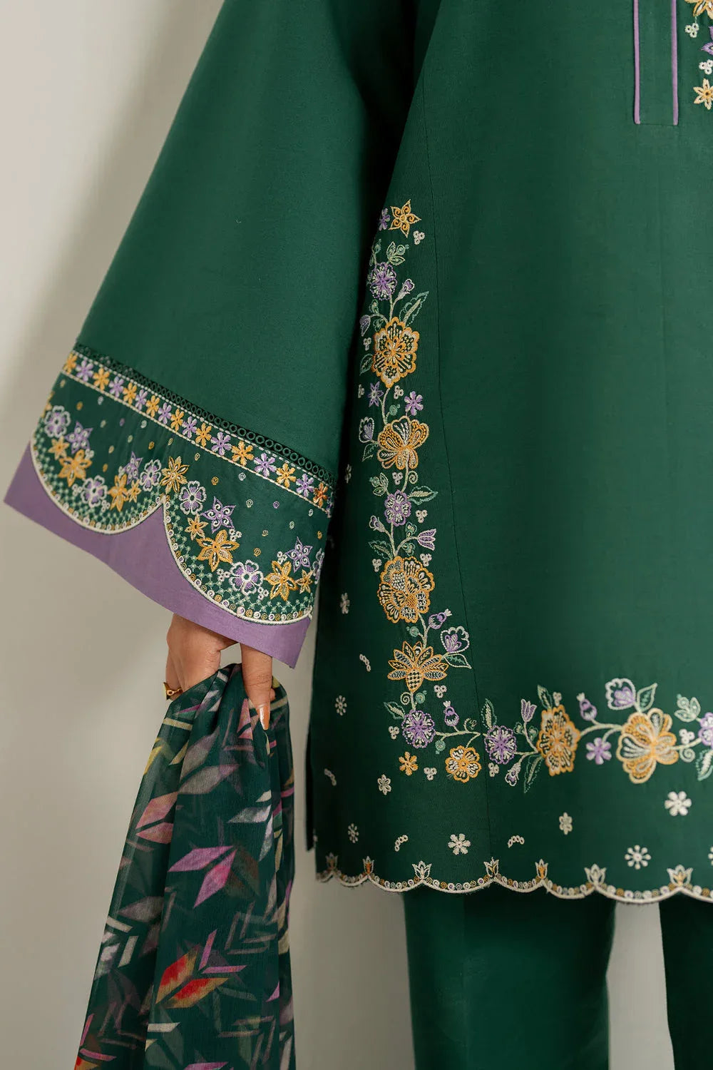 Farasha | Thread Lines Embroidered | Deep Pine - Rang-e-Khaas