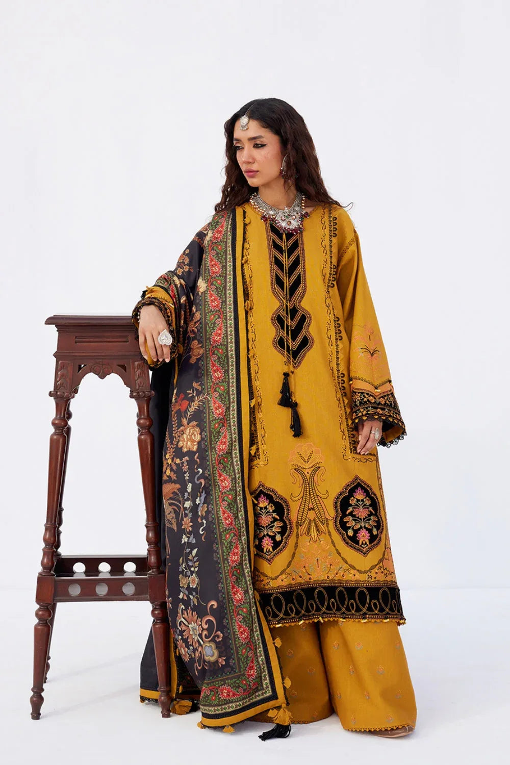 Saira Rizwan | Winter Khaddar 25 | ZARD-SRW25-03 - Rang-e-Khaas