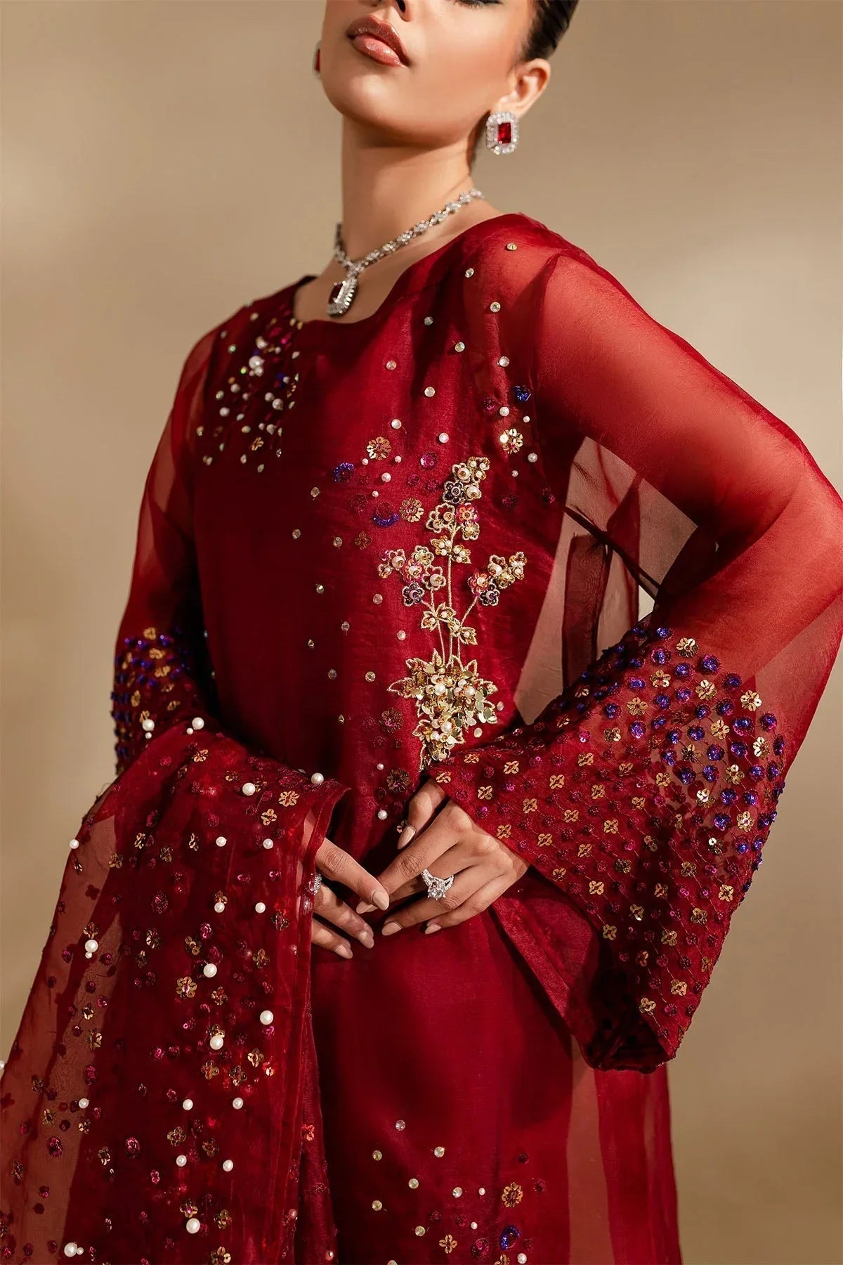 Nureh | Tiny Twinkles | LOVE STRUCK - Rang-e-Khaas