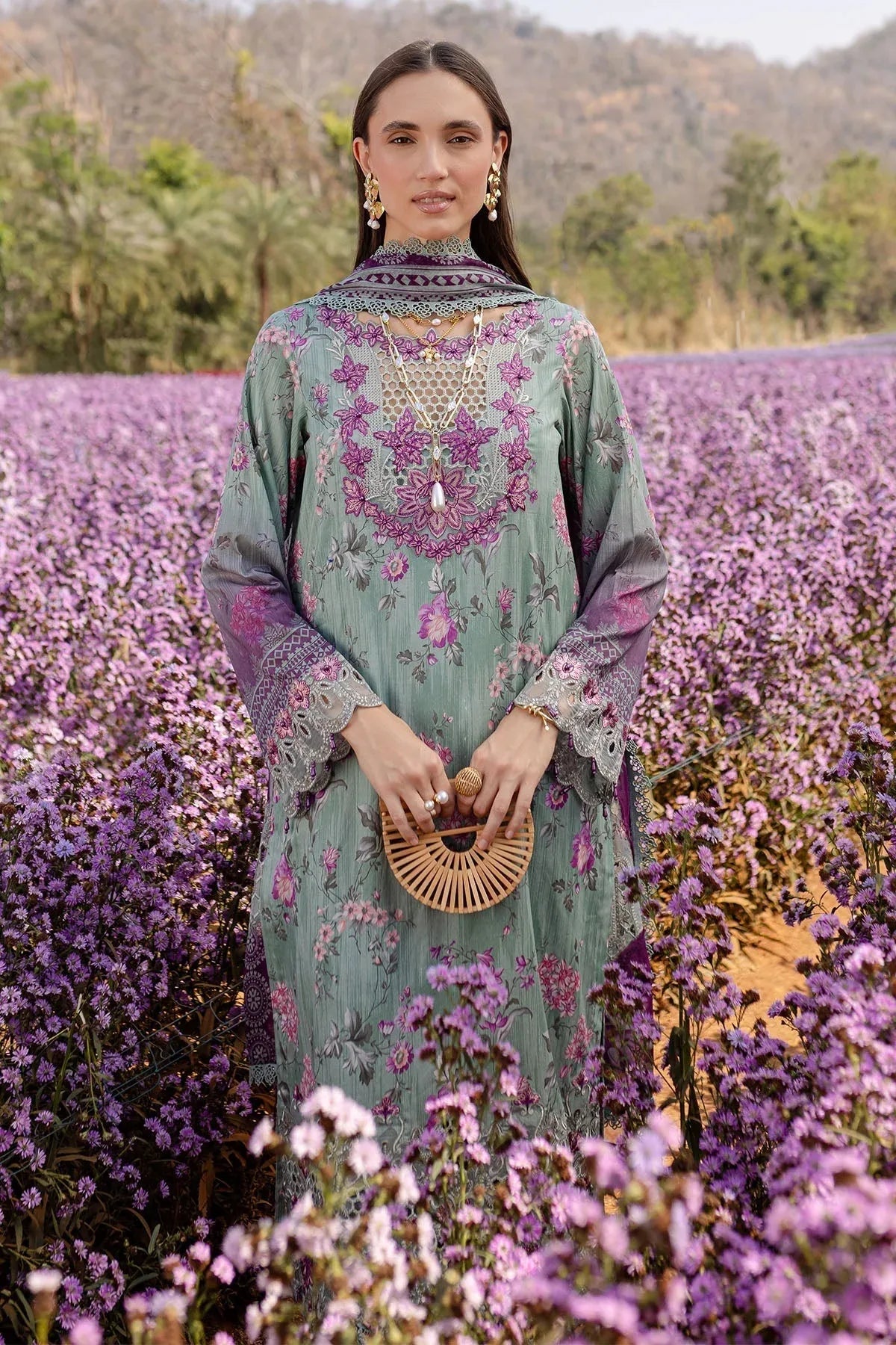 Nureh | Bloom 25 | BL-02 - Rang-e-Khaas