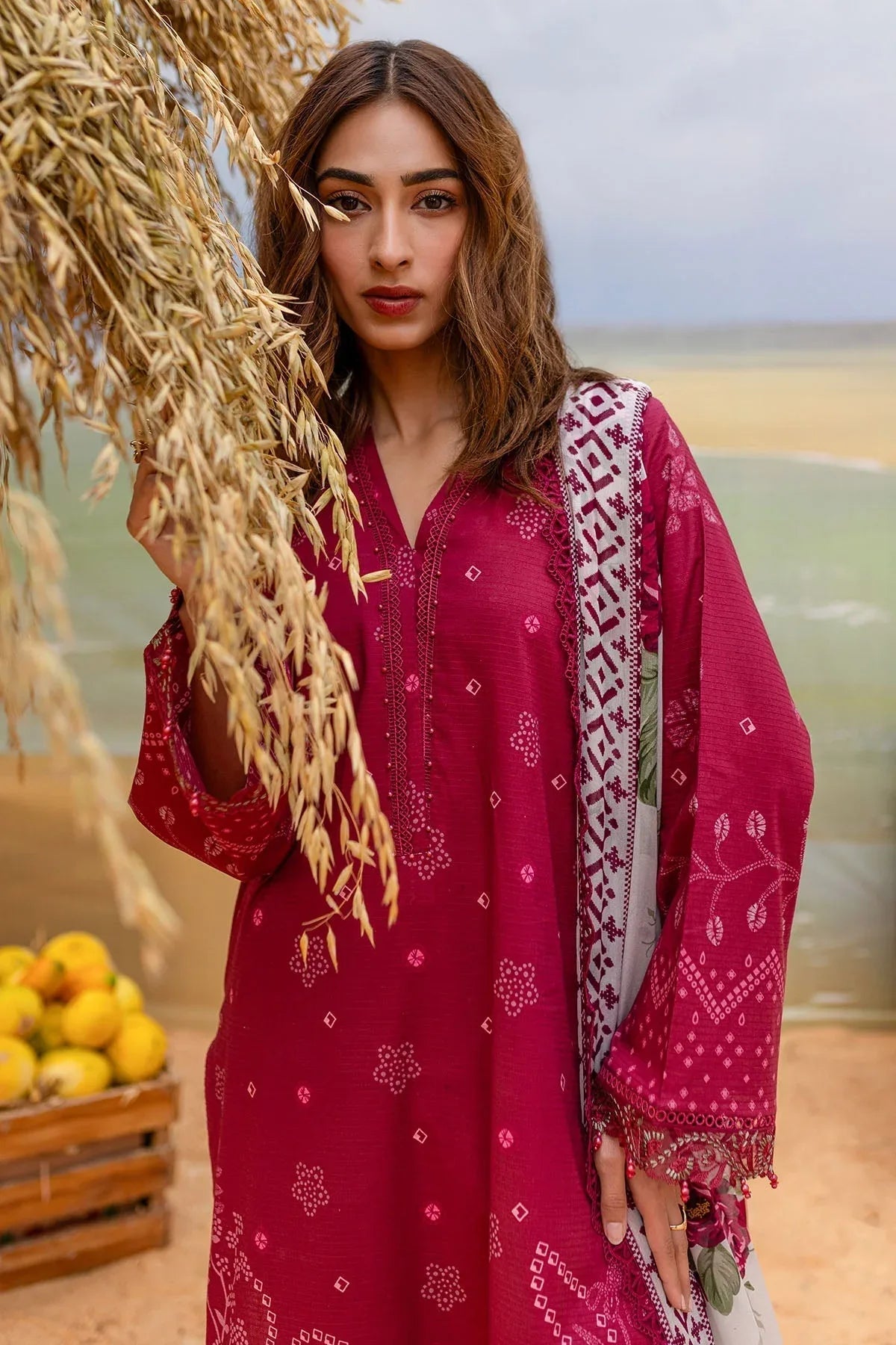 Nureh | Gardenia Lawn 25 | NSG-181 - Rang-e-Khaas
