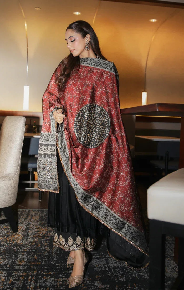 Maya | Viola Luxe Velvet 25 | SURMAI - Rang-e-Khaas