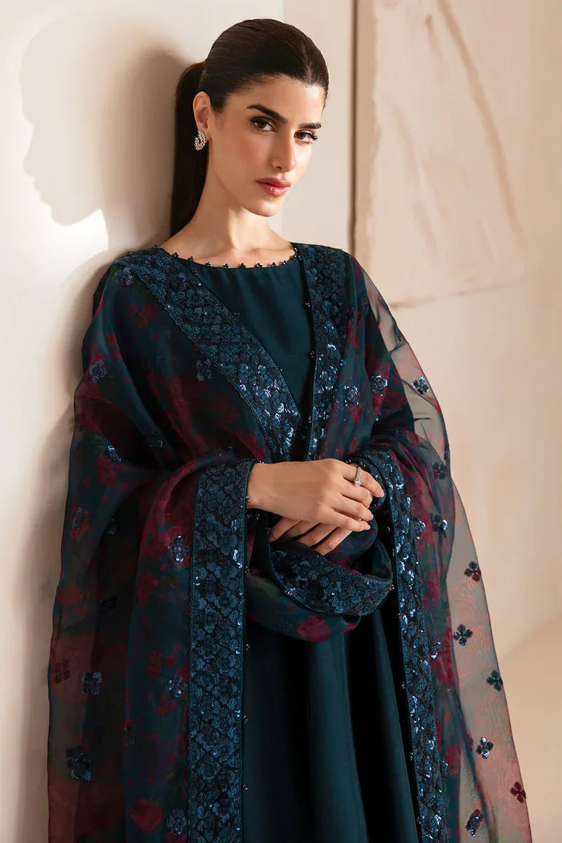Jazmin | Formals Collection | UR-7040 - Rang-e-Khaas