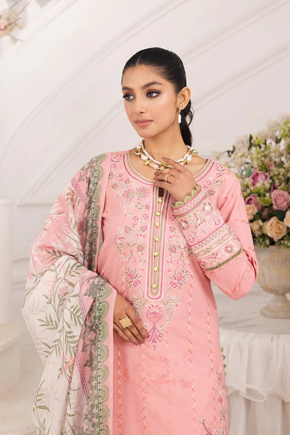 Maryum N Maria | Mira Luxury Lawn | MAHINE - FS50106 - Rang-e-Khaas