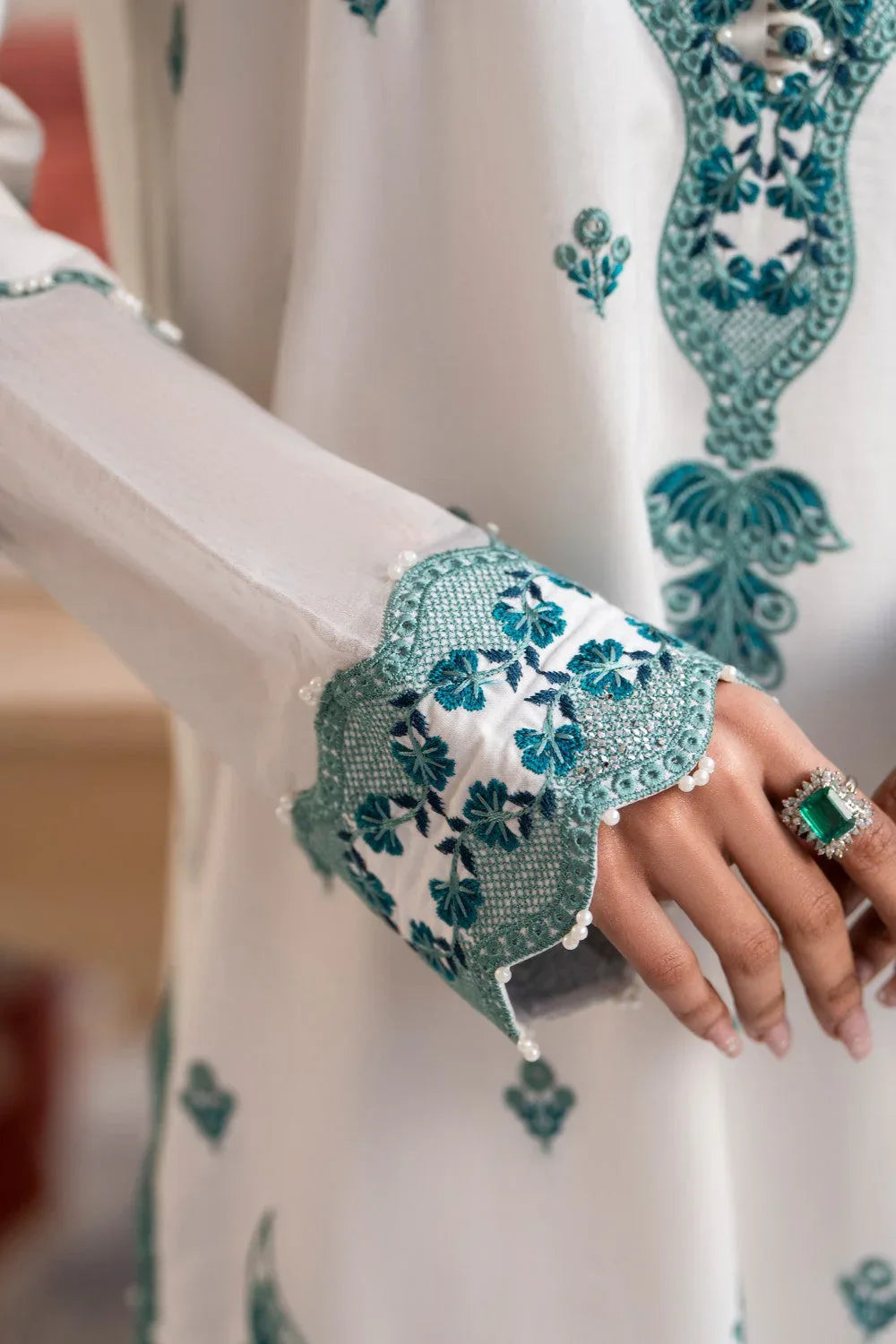 Maryum N Maria | Luxury Lawn 25 | ATOCHA - MS50107 - Rang-e-Khaas
