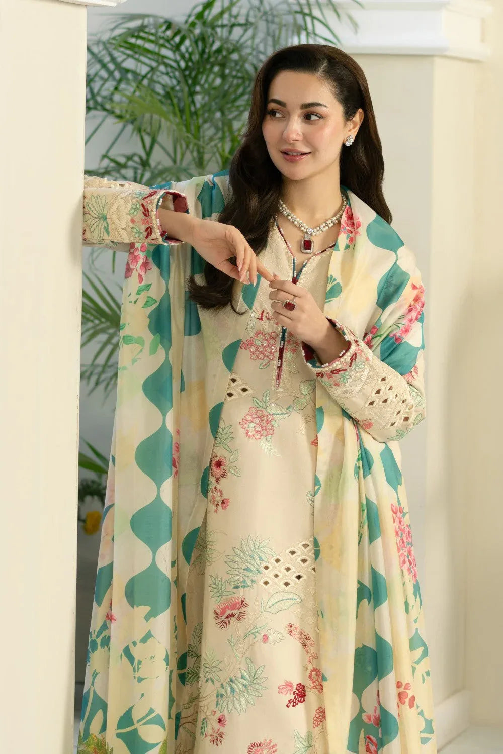 Maryum N Maria | Luxury Lawn 25 | AEISHA - MS50109 - Rang-e-Khaas