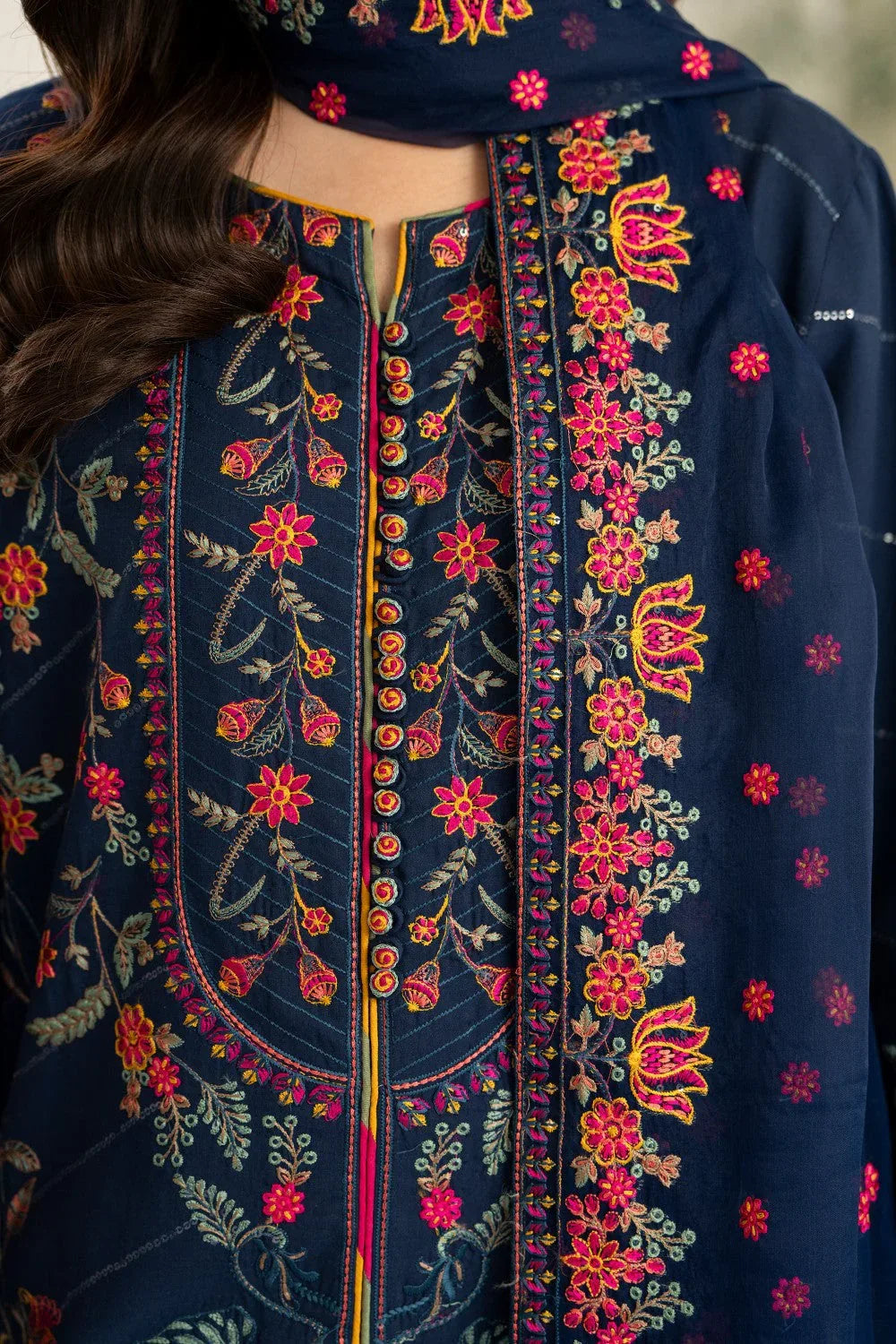 Maryum N Maria | Luxury Lawn 25 | ARAYA - MS50124 - Rang-e-Khaas