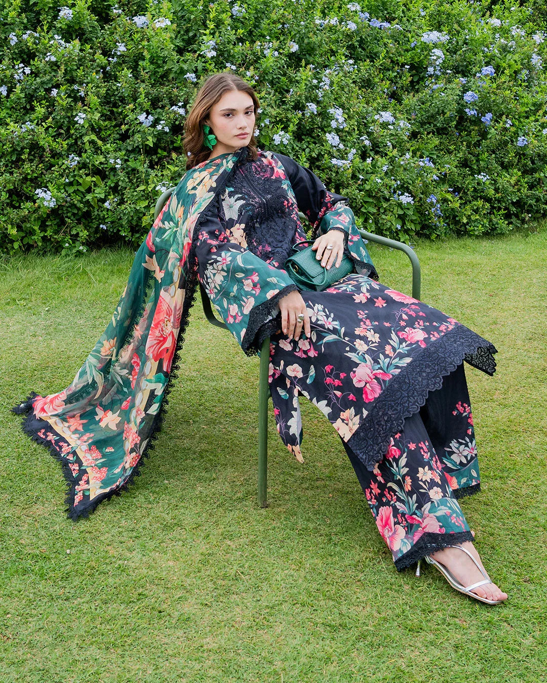 Ebon Floral