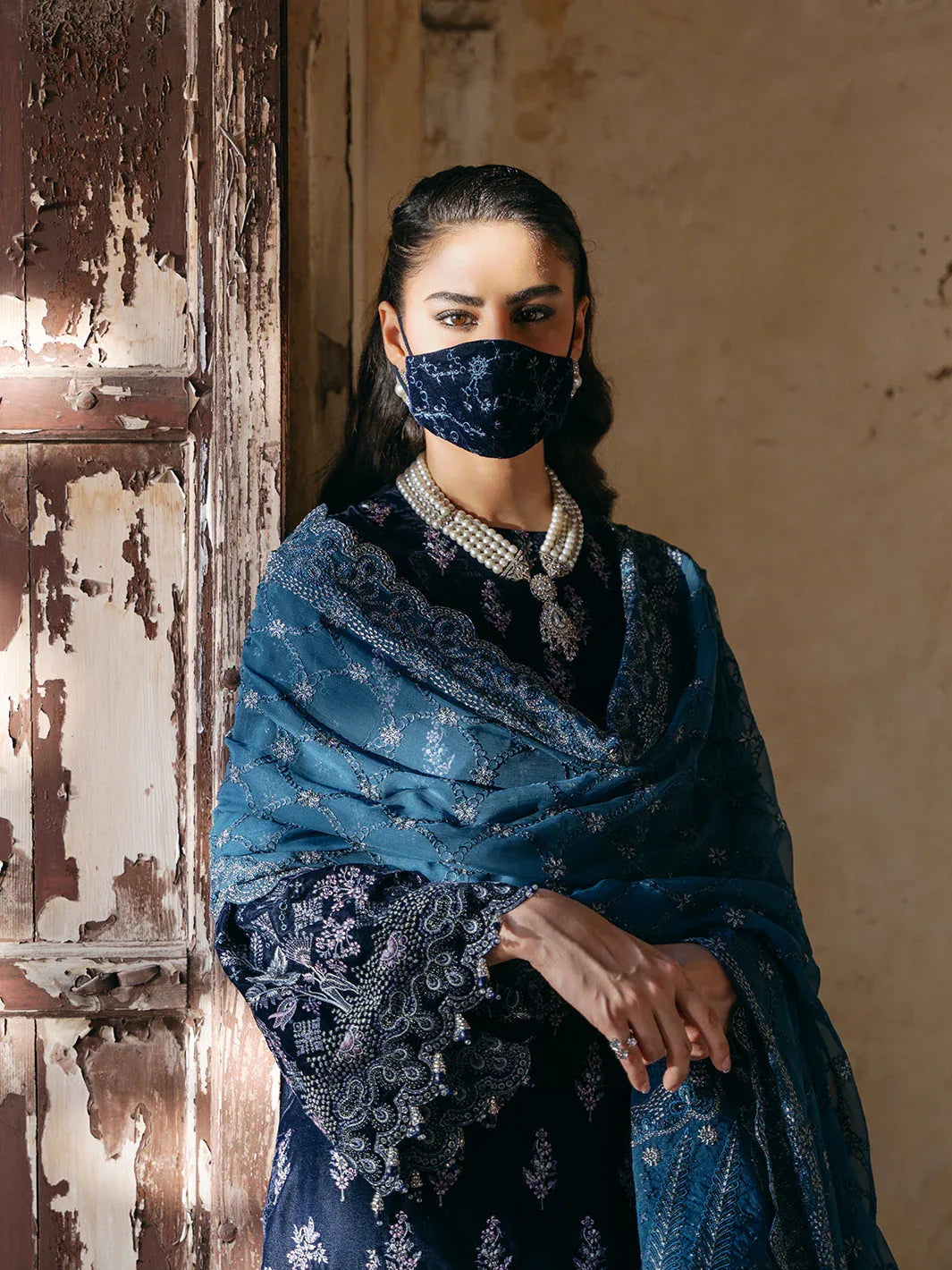 Flossie | Siara Velvet Formals | V-105 - B - Rang-e-Khaas