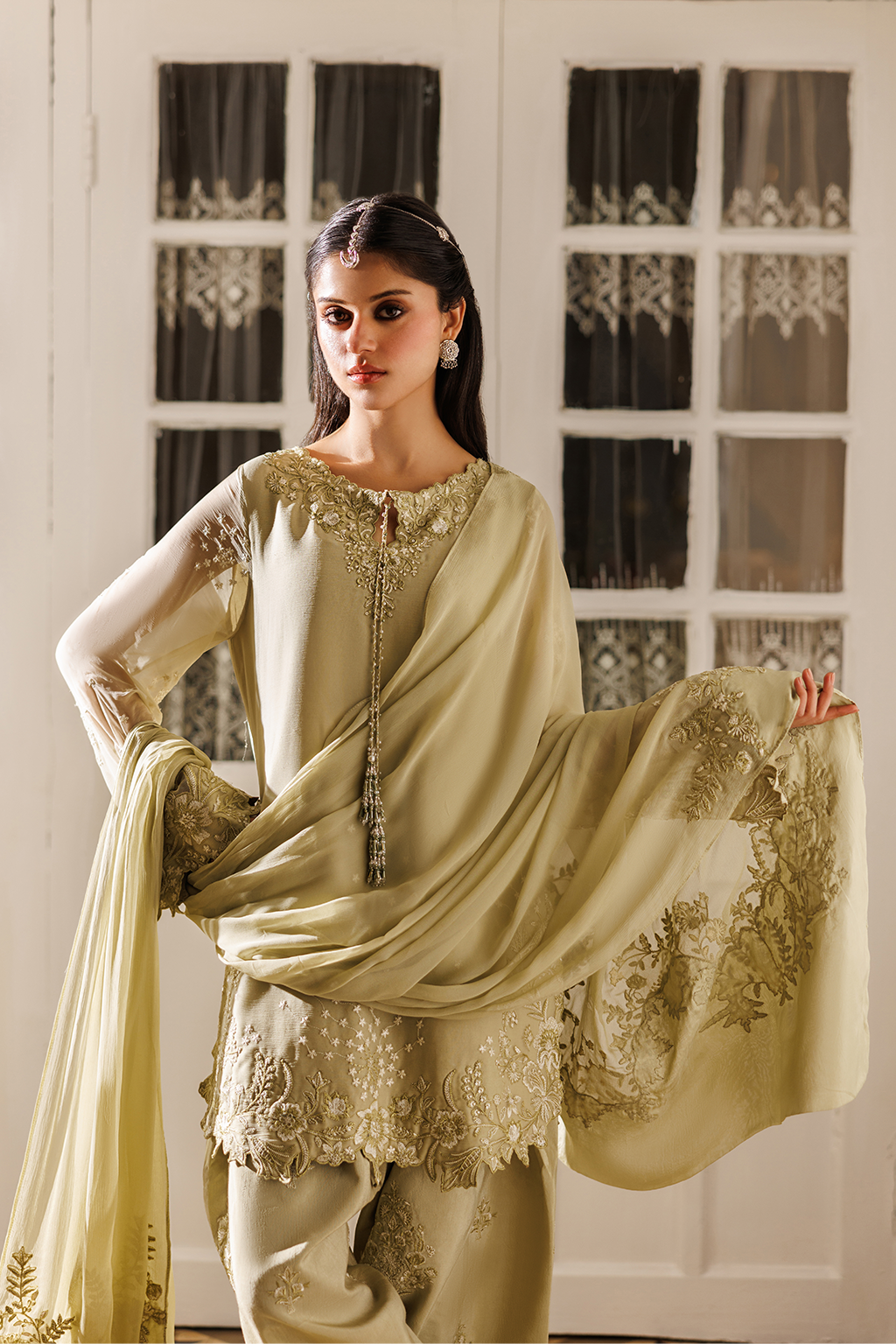 Iznik CC-101 Embroidered Chiffon