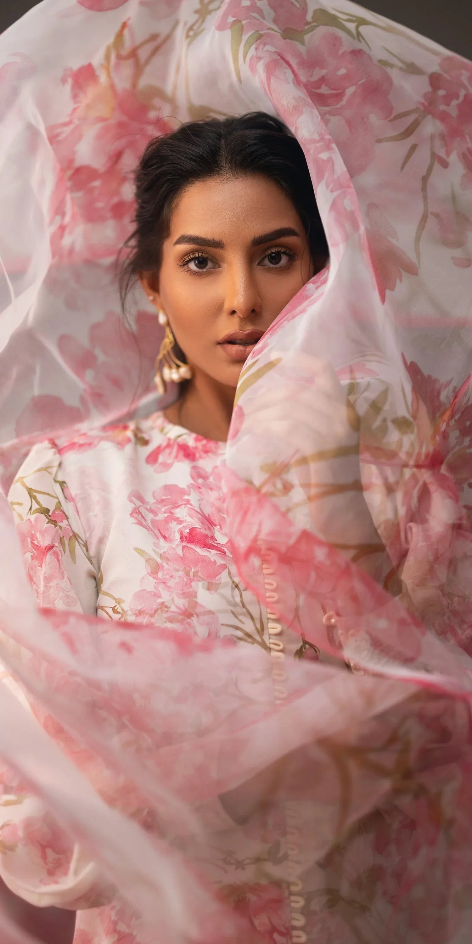 Erum Khan | Beyond Basic | BOLD BOUQUET - Rang-e-Khaas