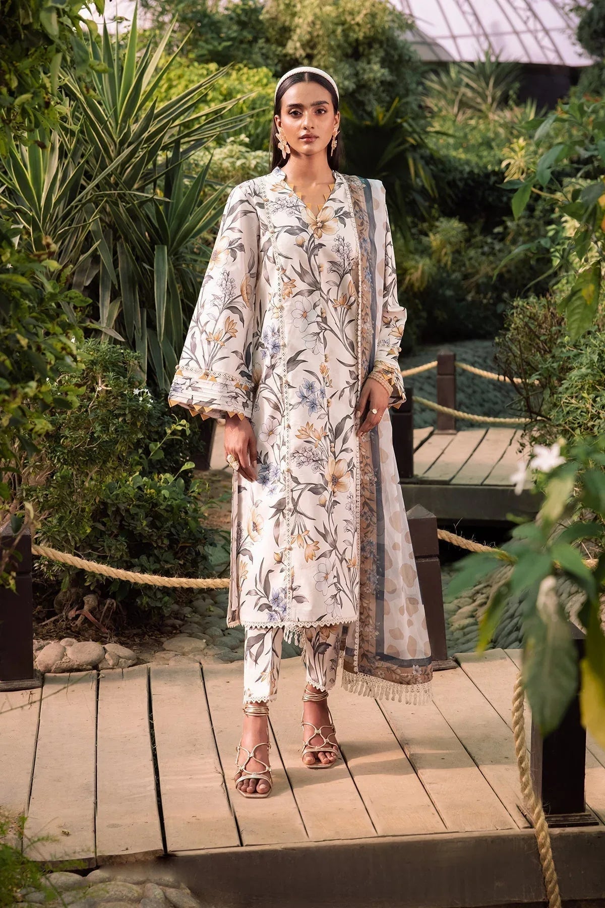 Alizeh | Sheen Lawn Prints 24 | GARDENIA - Rang-e-Khaas