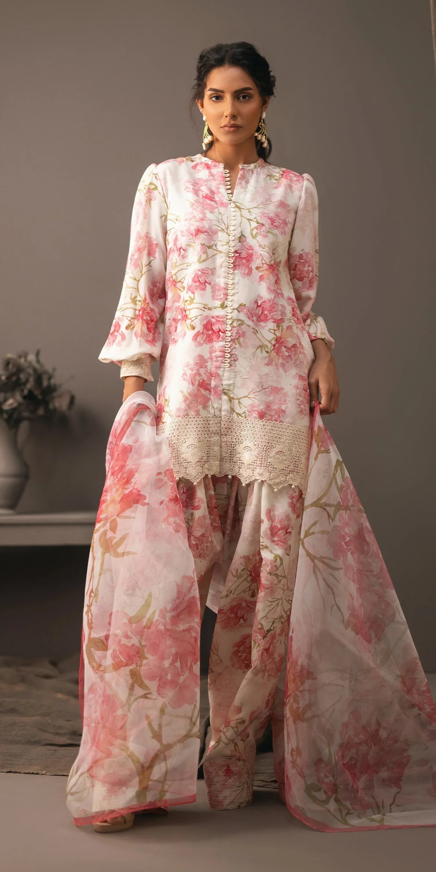 Erum Khan | Beyond Basic | BOLD BOUQUET - Rang-e-Khaas