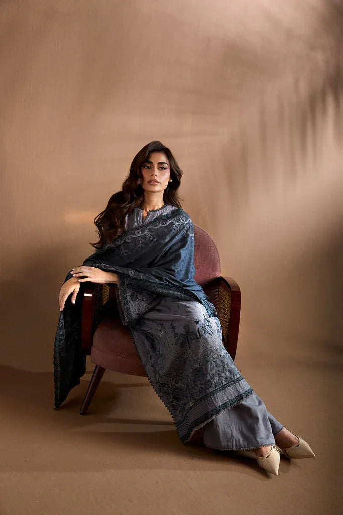 Sobia Nazir | Winter Shawl 25 | Design 5B - Rang-e-Khaas