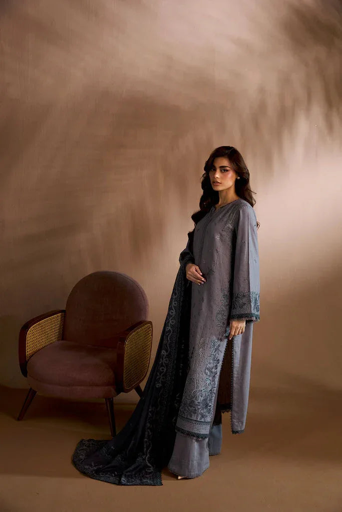 Sobia Nazir | Winter Shawl 25 | Design 5B - Rang-e-Khaas
