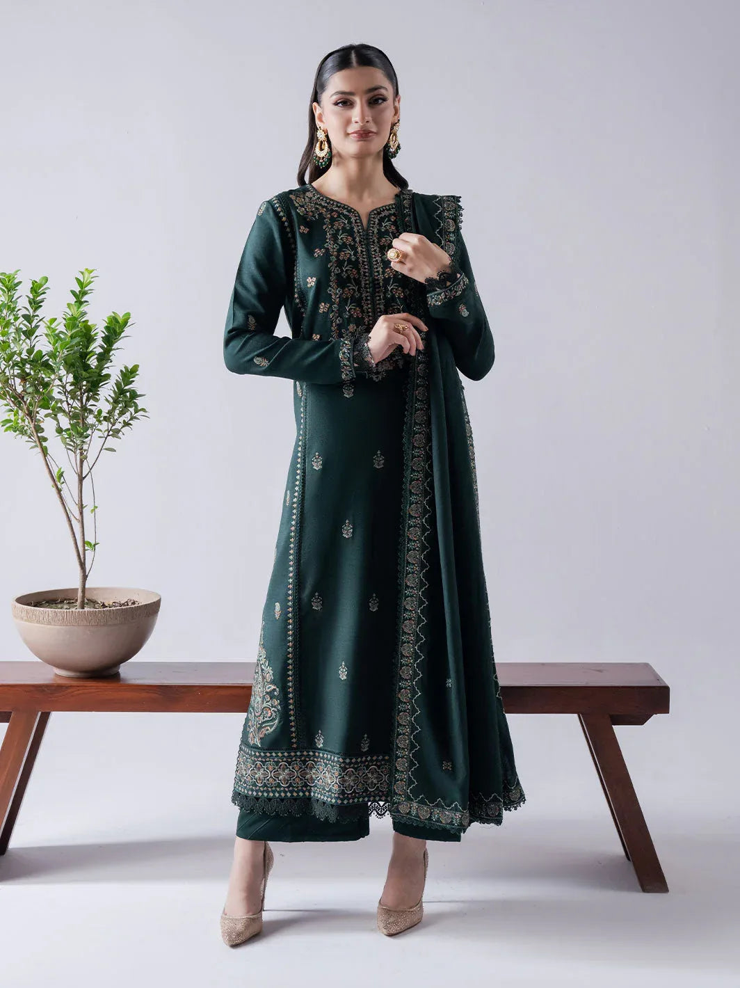 Faiza Faisal | Winter Edit 2024 | AVA - Rang-e-Khaas
