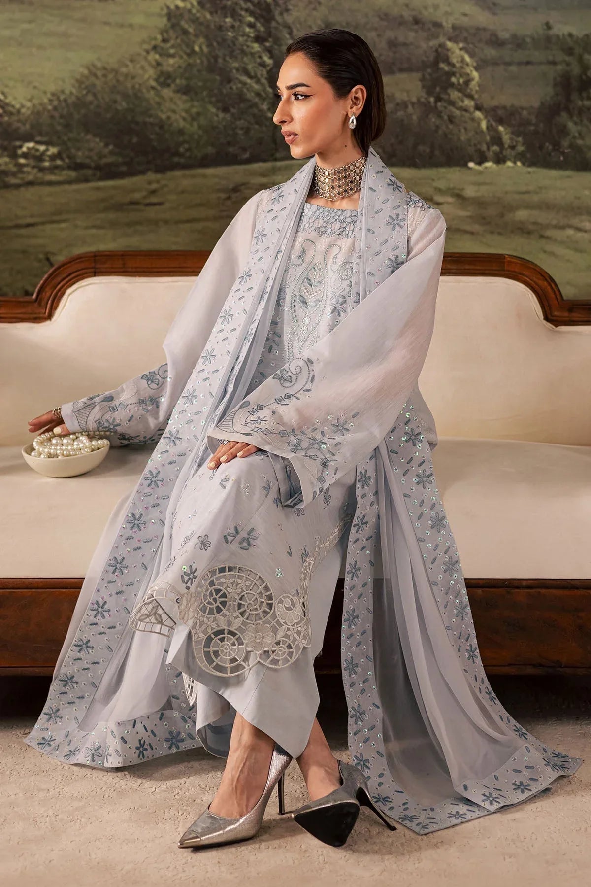 Nureh | Shades of Winter | NP-668 - Rang-e-Khaas