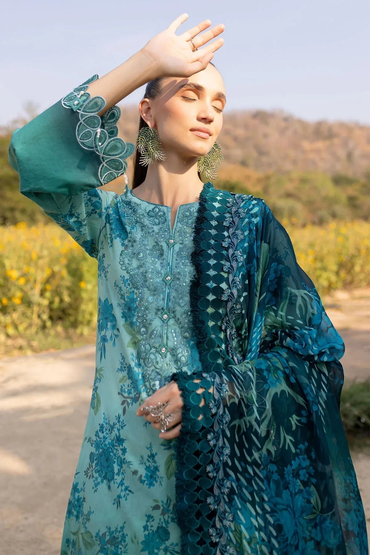 Nureh | Bloom 25 | BL-06 - Rang-e-Khaas