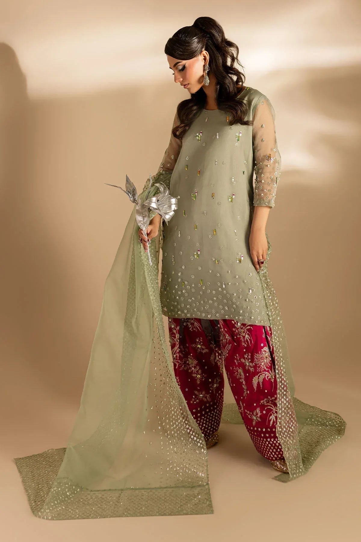 Nureh | Tiny Twinkles | TW-05 SCARLET SPICE - Rang-e-Khaas
