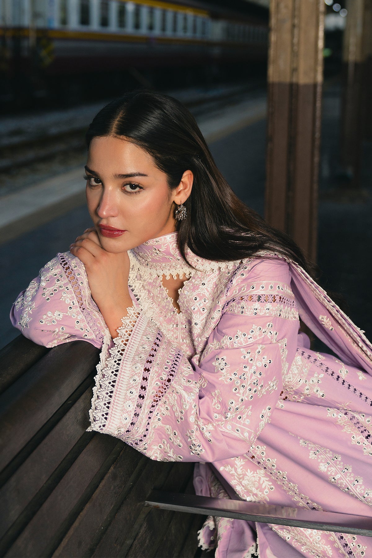 Afrozeh Dilnasheen