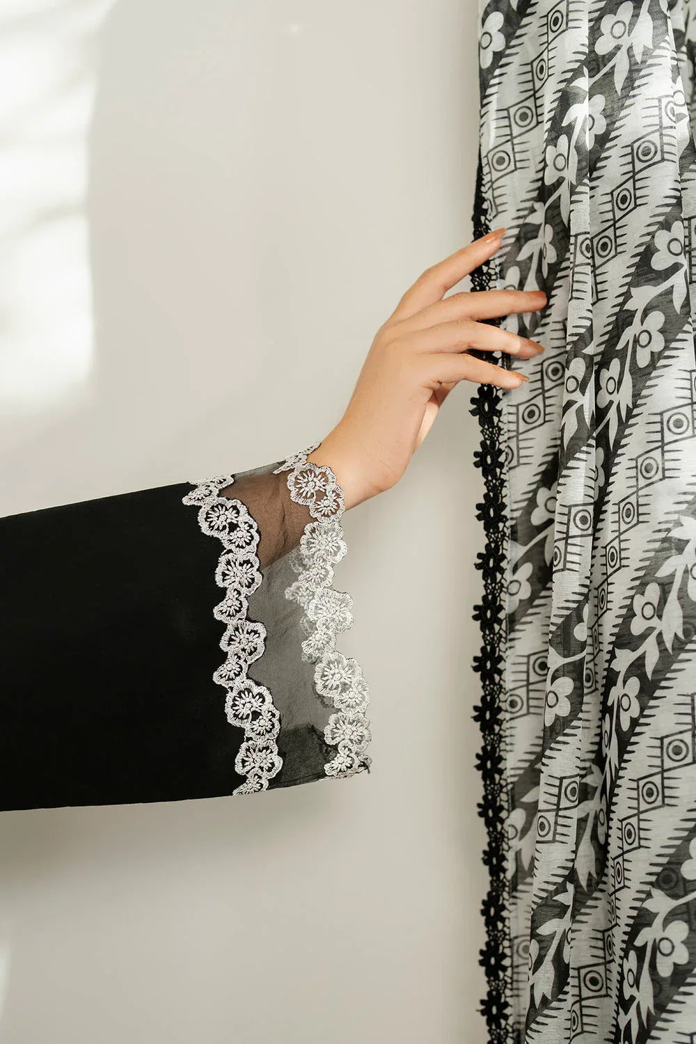 Farasha | Thread Lines Embroidered | Skylit Rouge - Rang-e-Khaas