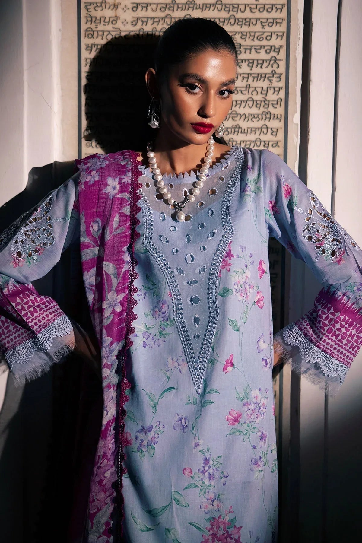 Nureh | Glam Girl Lawn | GL-17 - Rang-e-Khaas