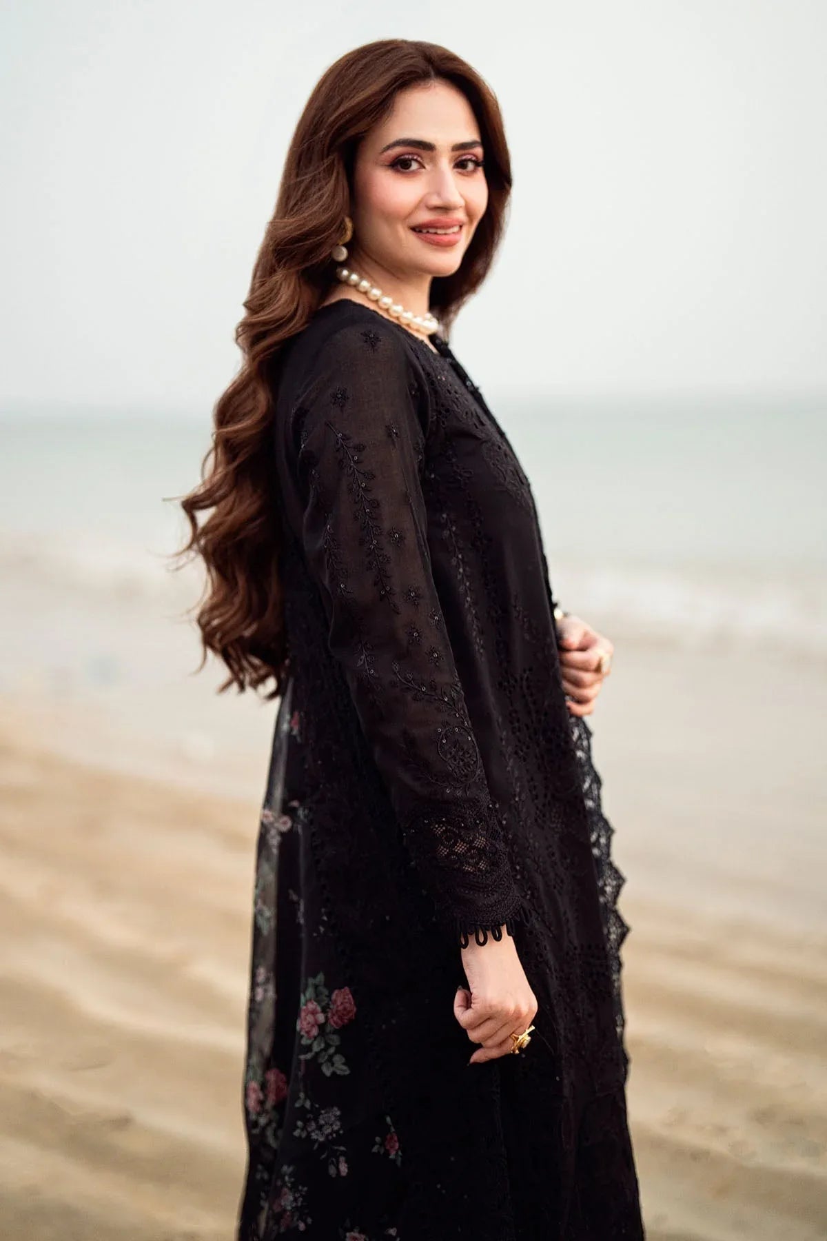 Nureh | Khuwab Luxury Lawn | NE-151 - Rang-e-Khaas