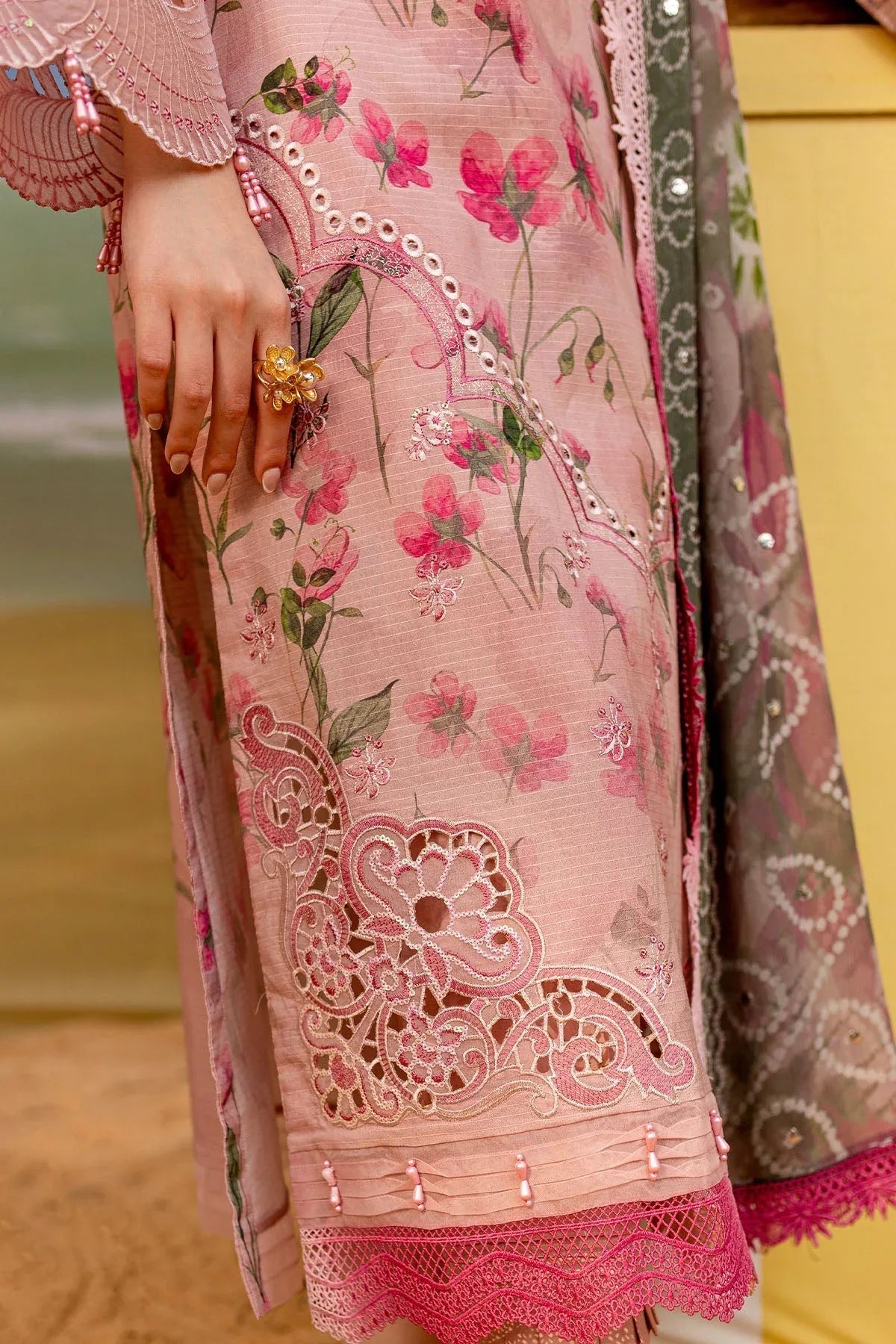 Nureh | Gardenia Lawn 25 | NSG-178 - Rang-e-Khaas