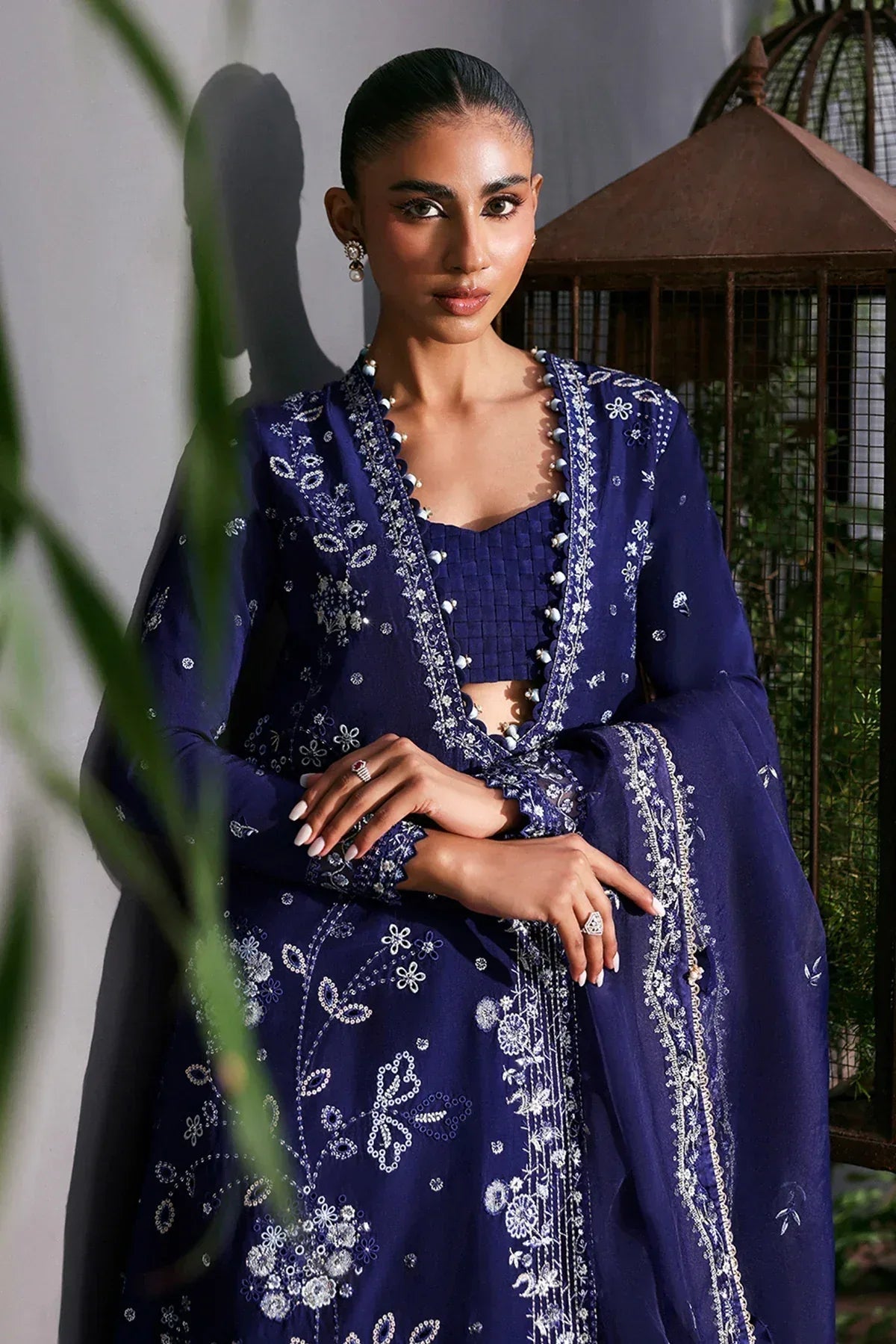 Afrozeh | La Fuchsia 25 | Maison - Rang-e-Khaas