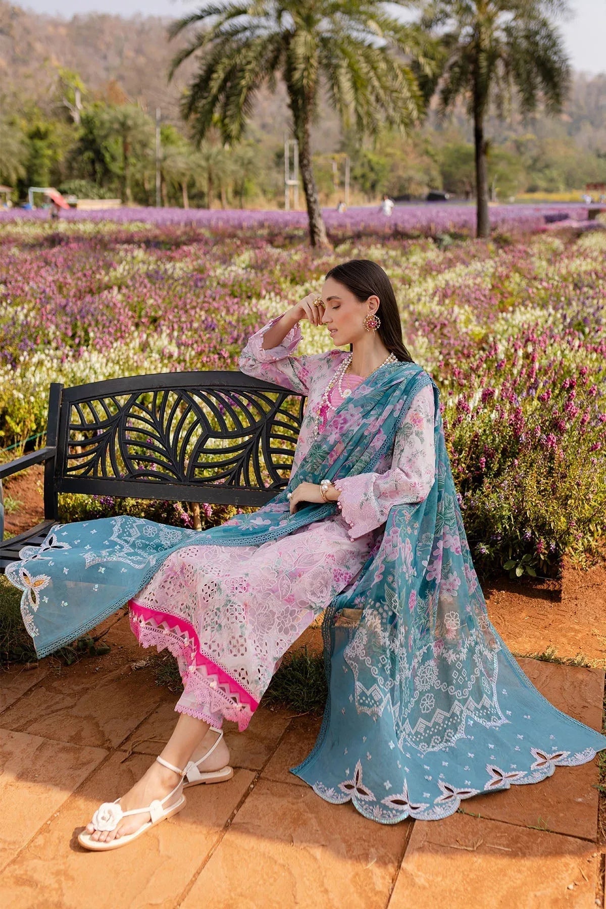 Nureh | Bloom 25 |BL-01 - Rang-e-Khaas