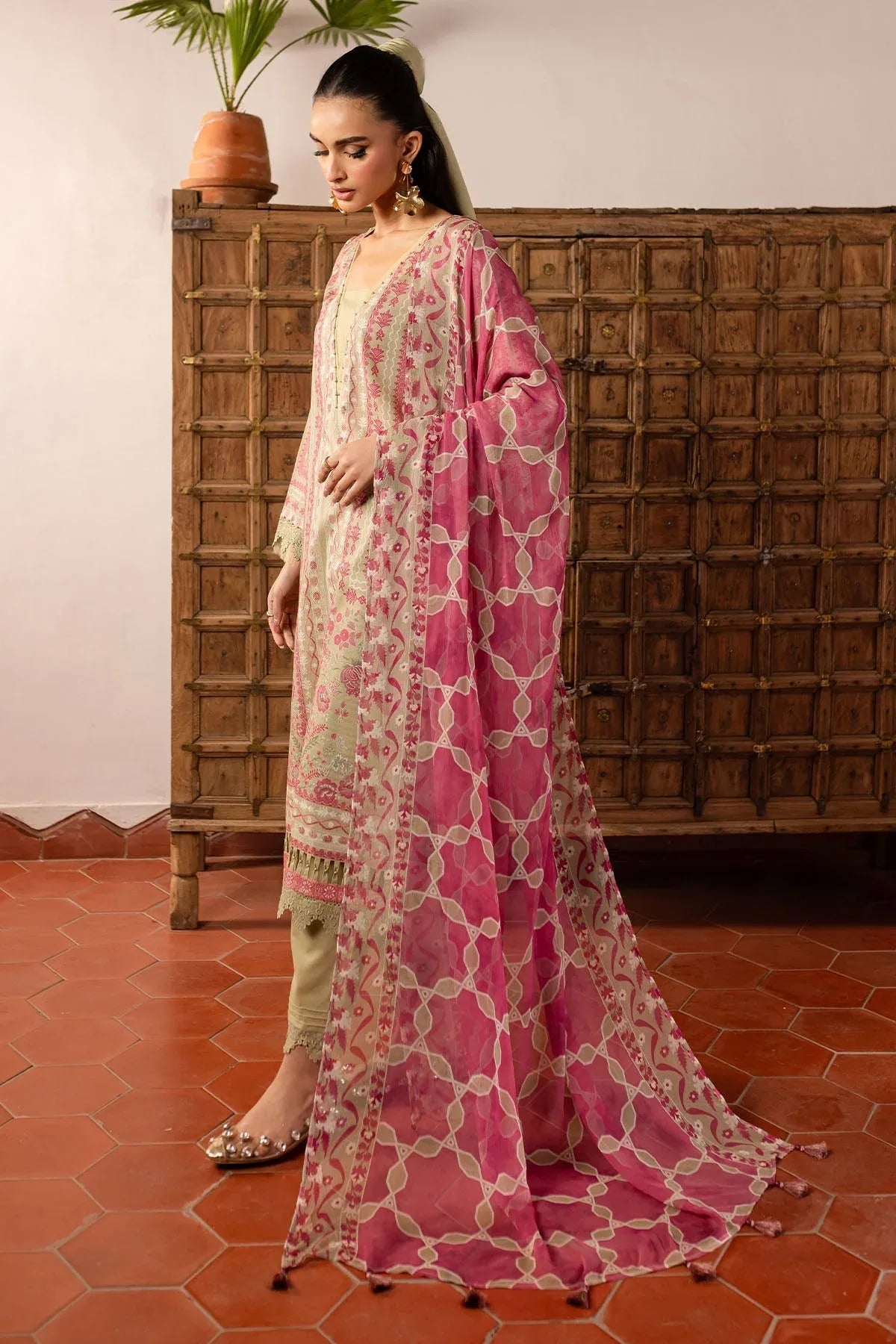 Nureh | Printed lawn 25 | SP-141 - Rang-e-Khaas