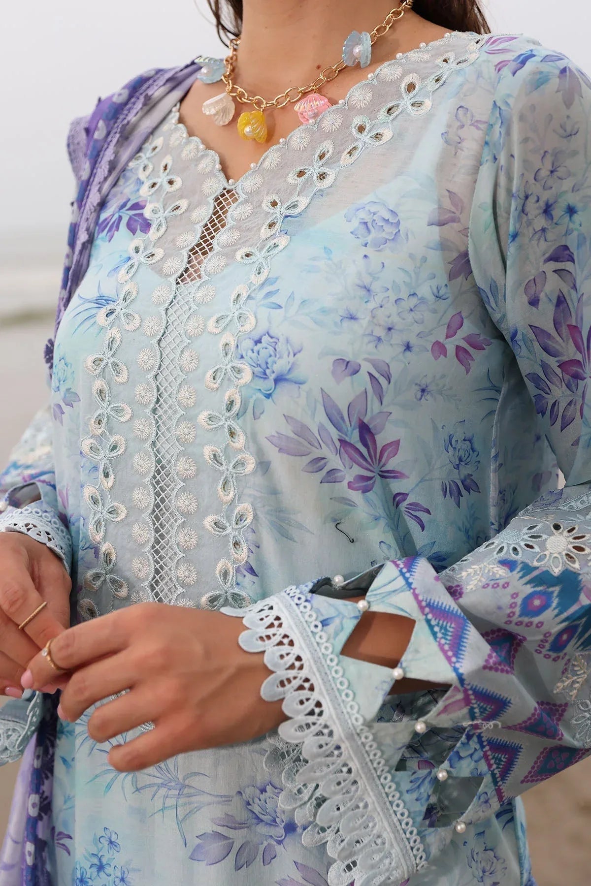 Nureh | Gardenia Embroidered Lawn 25 | NSG-176 - Rang-e-Khaas