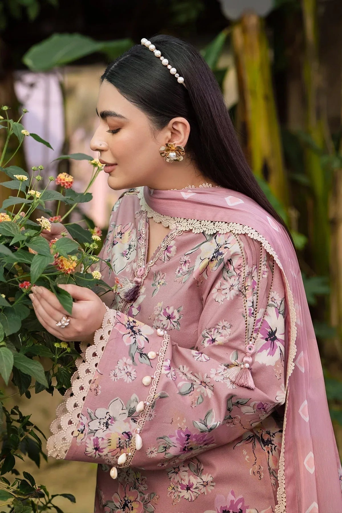 Alizeh | Sheen Lawn Prints 24 | CAMELIA - Rang-e-Khaas