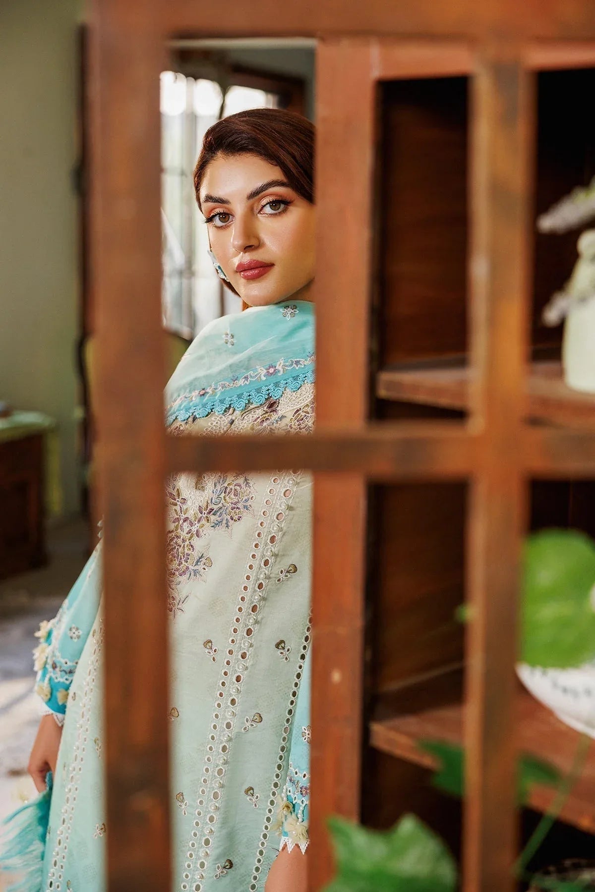 Alizeh | Maahi Vol 2 | AF-EPL-7016-ZARI - Rang-e-Khaas