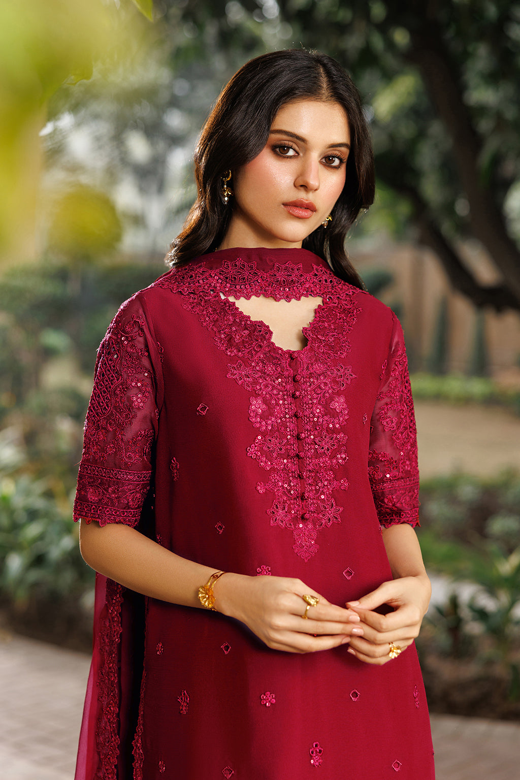 Iznik CC-97 Embroidered Chiffon