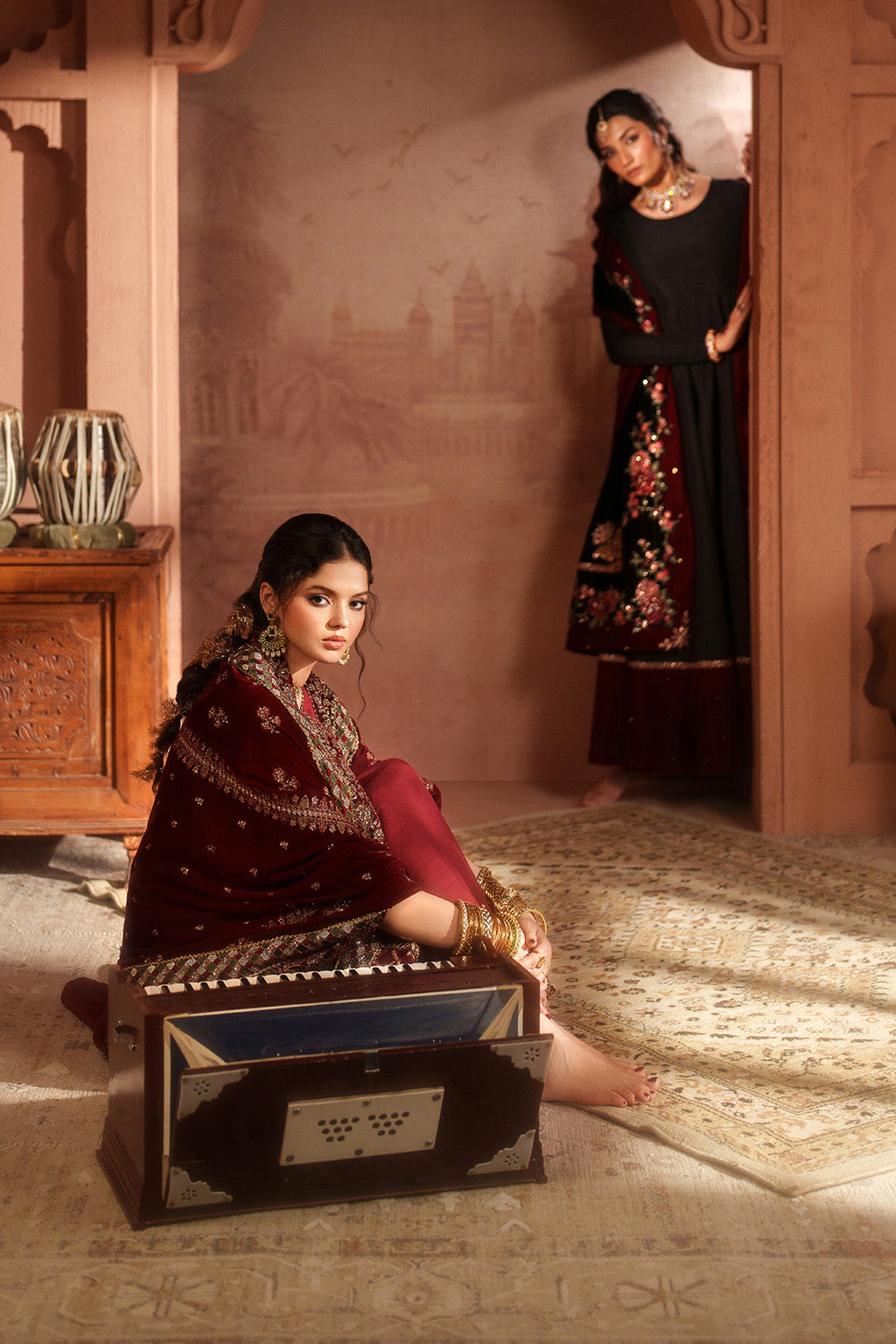 Iznik IV-56 Embroidered Velvet
