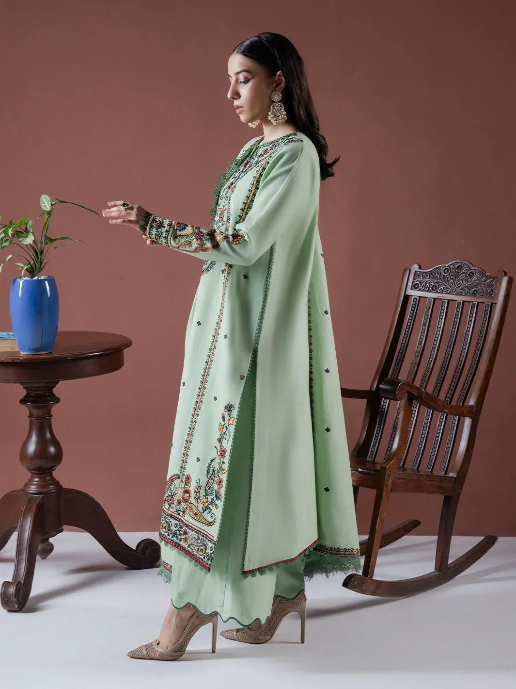 Faiza Faisal | Winter Edit 2024 | DEFNE - Rang-e-Khaas