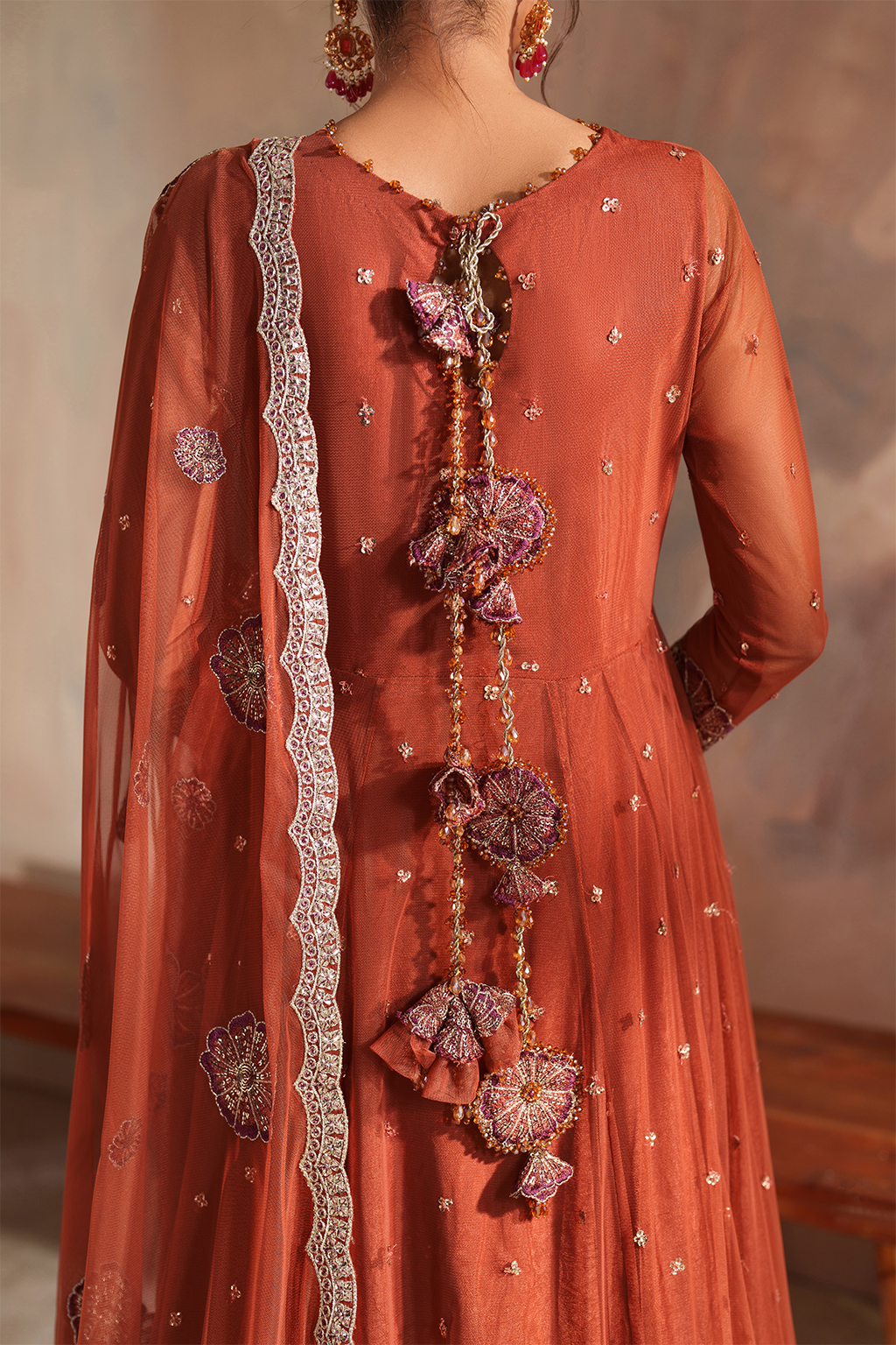 Iznik CC-78 Embroidered Net