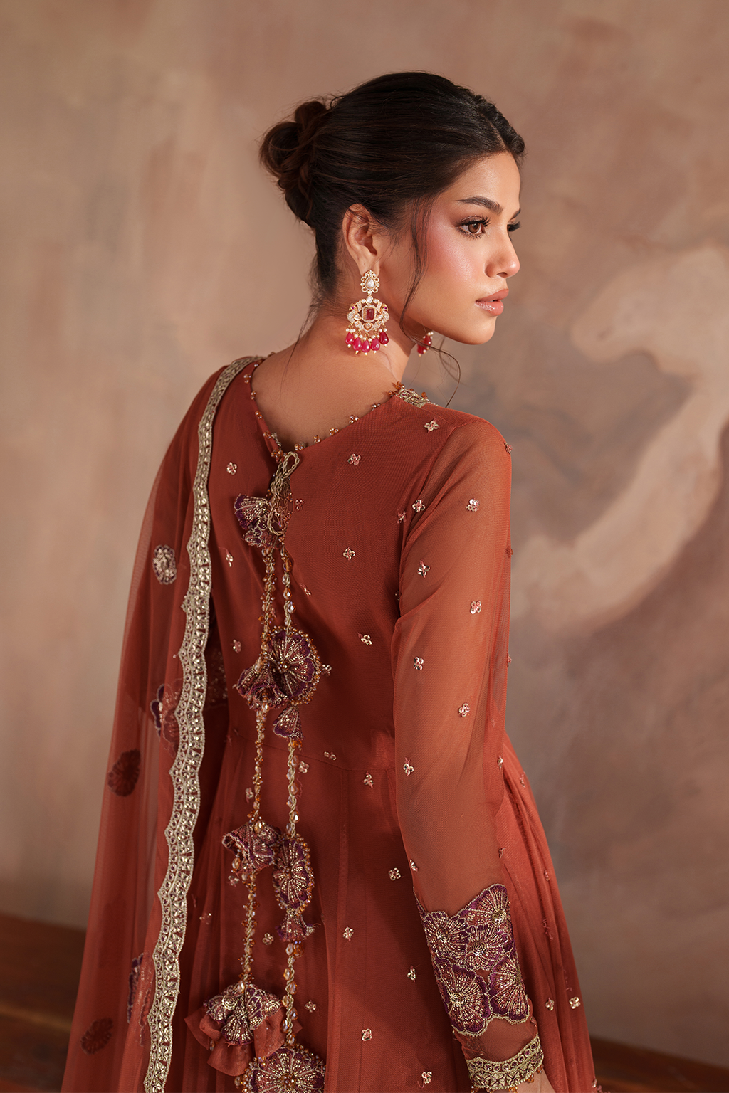 Iznik CC-78 Embroidered Net