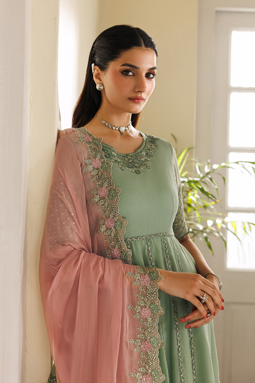 Iznik CC-99 Embroidered Chiffon