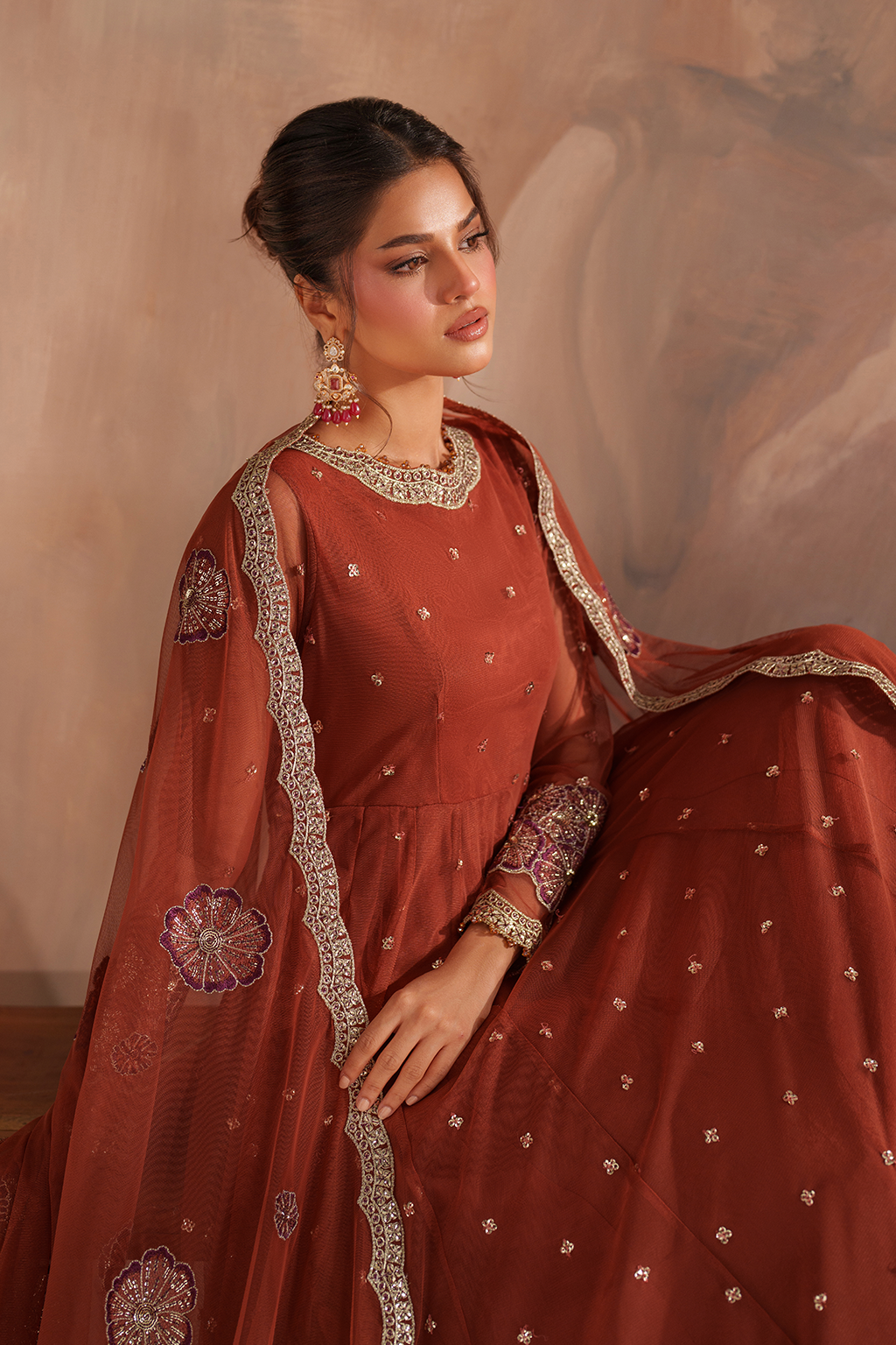 Iznik CC-78 Embroidered Net