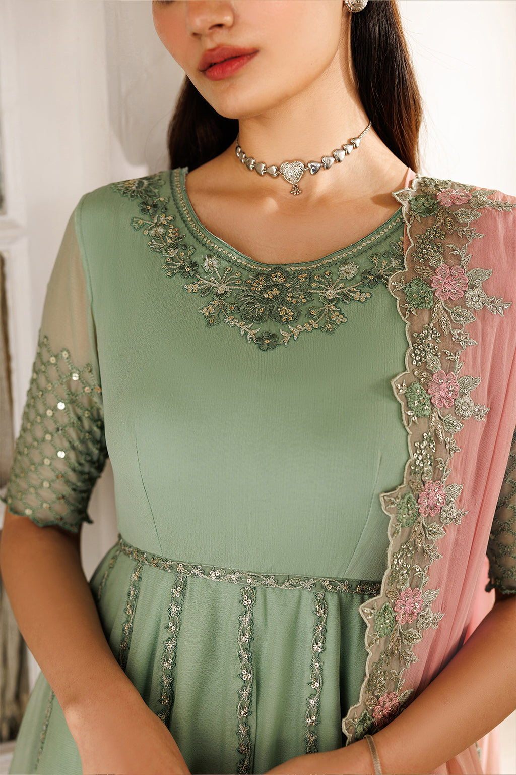 Iznik CC-99 Embroidered Chiffon